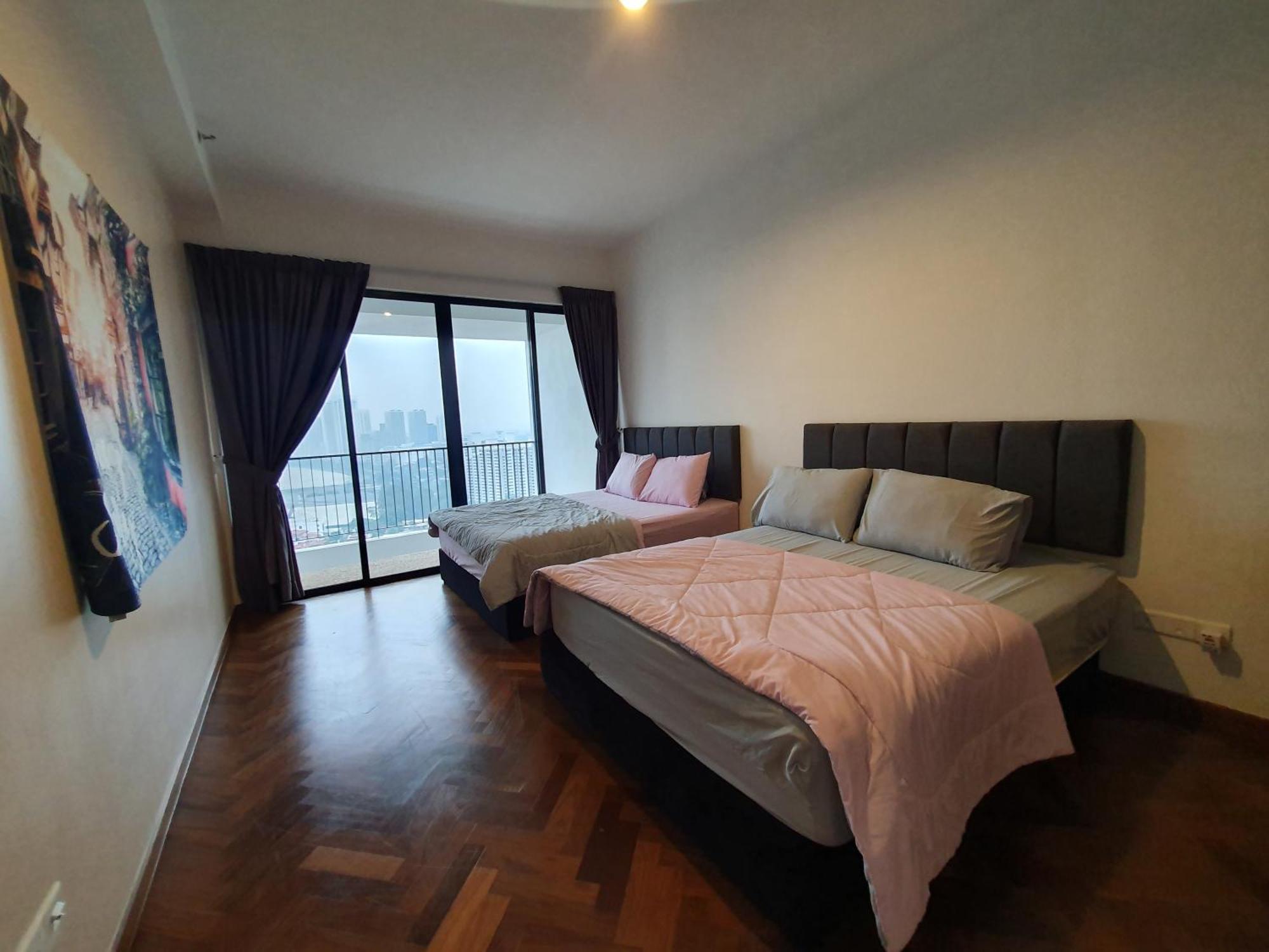 The Landmark By Katana 3Br To 4Br Luxury Seaview Landmark Homestay At Gurney 15-16Pax 无敌海景套房 Tanjung Tokong Buitenkant foto